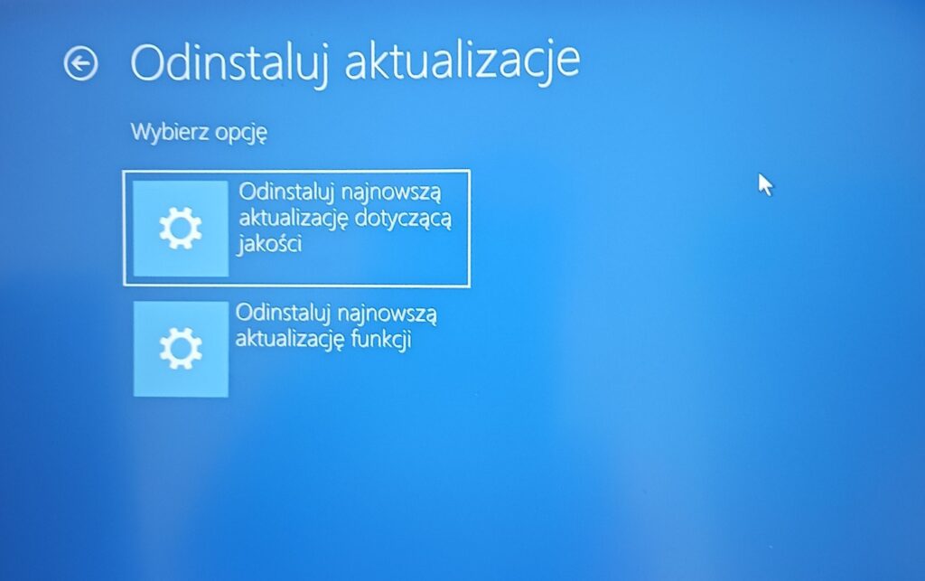 Odinstaluj najnowszą aktualizację funkcji